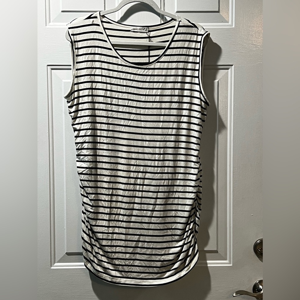 NWT Smallshow Women's Maternity Top